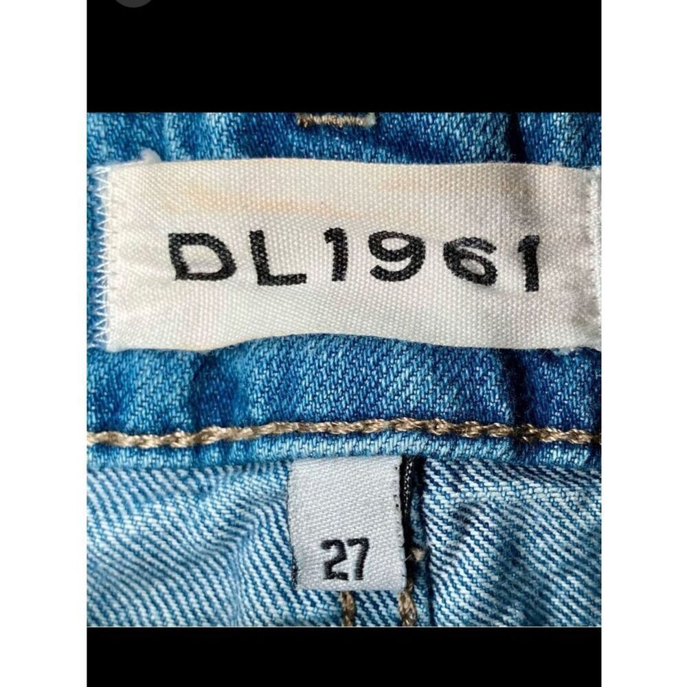 DL1961 Karlie Boyfriend Shorts in Distressed Blue Denim Women’s 27 - Picture 5 of 8